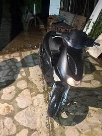Aprilia sr