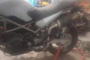 Ducati Monster 600(2001)
