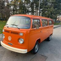 VW T2 bus 9 posti