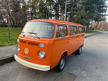 VW T2 bus 9 posti