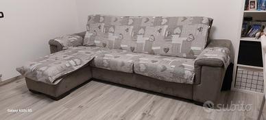 Divano letto con penisola e contenitore