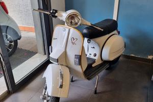 Vespa Px125 con start stop e miscelatore