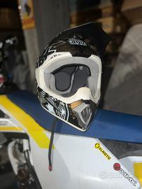 Casco agv