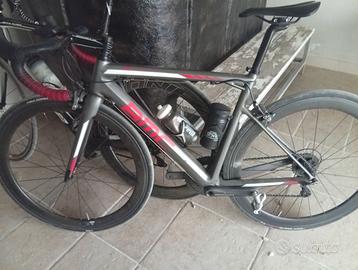 BMC da Corsa – Top di Gamma | Ruote in Carbonio |