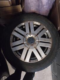 Cerchi in lega Ford + pneumatici Michelin 195/60 R