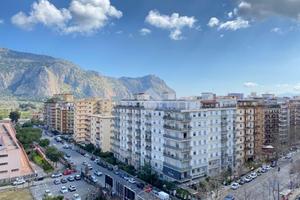 4 LOCALI A PALERMO