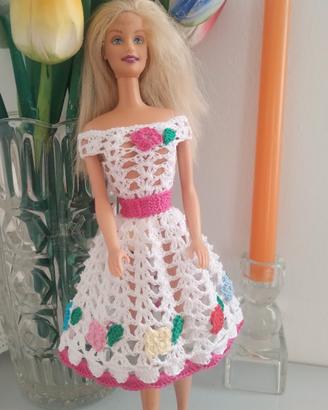 Barbie in abito handmade con fiori 