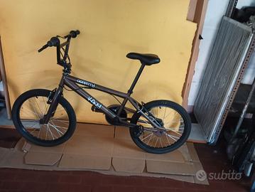 Bicicletta Bmx