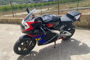 Aprilia Rsv1000