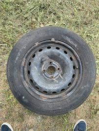 Pneumatici DUNLOP 185/65/r15