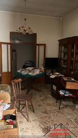 Palazzina a Montelepre (Rif.1432)