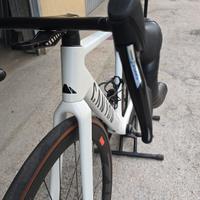 Canyon Ultimate CF SLX AXS 2025