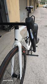 Canyon Ultimate CF SLX AXS 2025