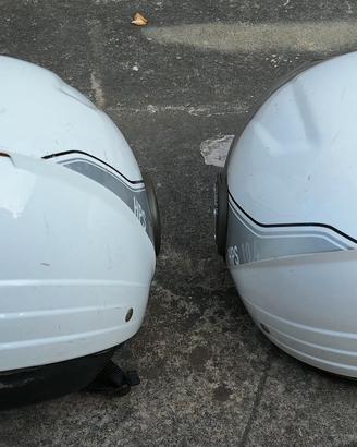 caschi e coprigambe per scooter