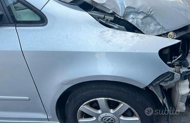 Parafango anteriore dx vw golf 5 plus