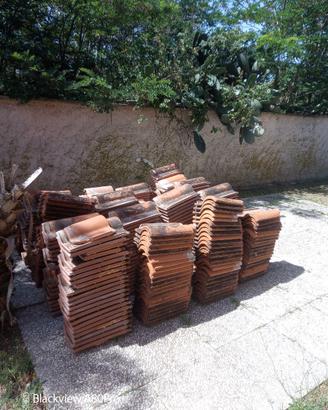 TEGOLE USATE BUONE CONDIZIONI