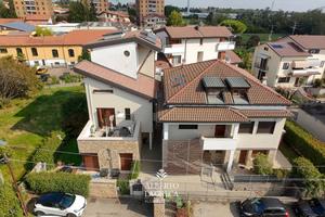 Appartamento Usmate Velate [Cod. rif 3330953VRG]