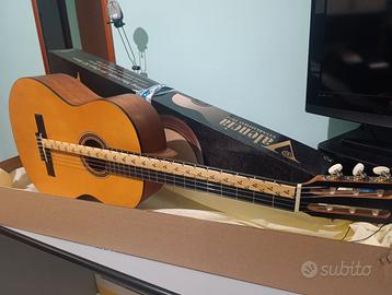 Chitarra Valencia