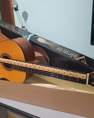 Chitarra Valencia