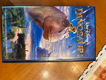VHS Disney - I Dinosauri/ Bugs life/ Pippo