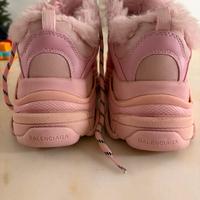 Balenciaga triple S rosa con pelo( imitazione)