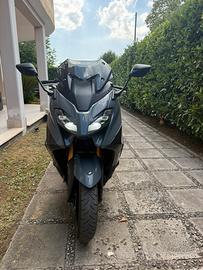 Yamaha Tmax 560 tech max con SOLI 7 mila km