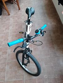 Mountain bike B-twin Racing Boy 300