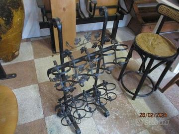 Porta bottiglie in ferro battuto