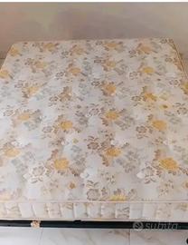 Materasso matrimoniale buone condizioni