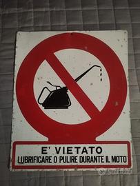 Cartello vietato pulire vintage