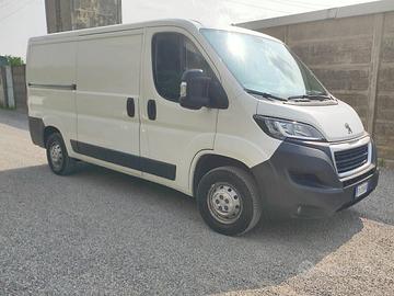 Peugeot Boxer L2H1 2018