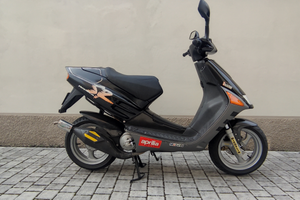 Aprilia SR 50 replica