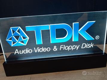 Insegna TDK