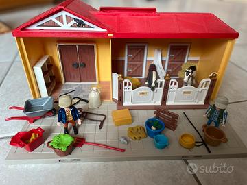 Playmobil stalla cavalli portatile