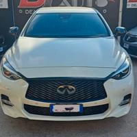 Infiniti q30