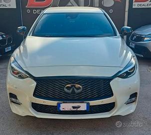 Infiniti q30