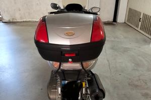 scooter Kymco 500 