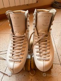 Pattini da pattinaggio rotelle