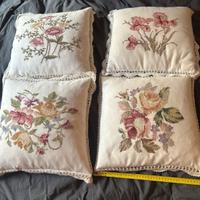 Set 4 cuscini ricamati