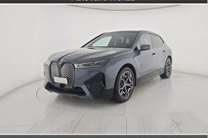 BMW iX xDrive40 Pacchetto Sportivo