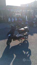 Aprilia SR 50 R – sportivo, leggero e divertente