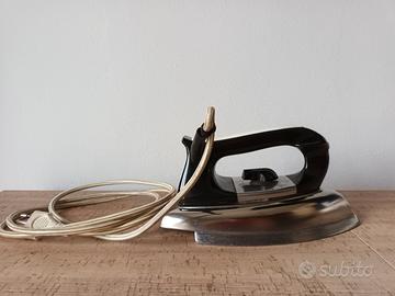 Ferro da stiro anni 70 vintage