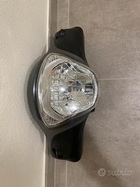 Faro anteriore kymko people one 2024