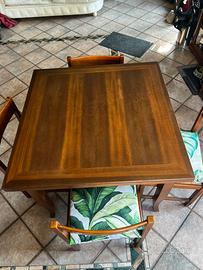 Tavolo in noce 100 x 100 cm allungabile