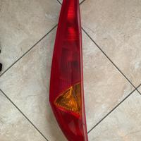 Faro fanale posteriore Fiat Punto sinistro 188 MK2