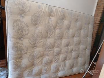 Rete e materasso matrimoniali