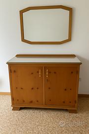 Mobile da camera con specchio vintage