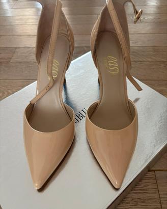 Scarpe usate rare volte, complete di confezione