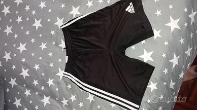 pantaloncini adidas bambino taglia 8-10 anni