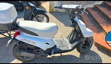 Scooter Yamaha Boster